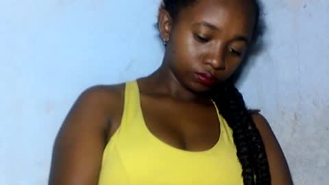 malinah01 online show from 12.28.24