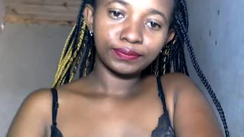 malinah01 online show from 01.05.25