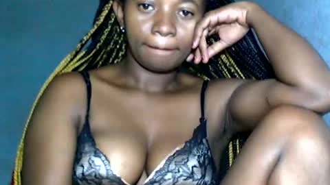 malinah01 online show from 01.11.25