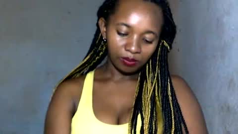 malinah01 online show from 01.12.25