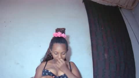 malinah01 online show from 09.12.25