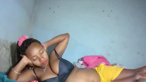 malinah01 online show from 10.09.25