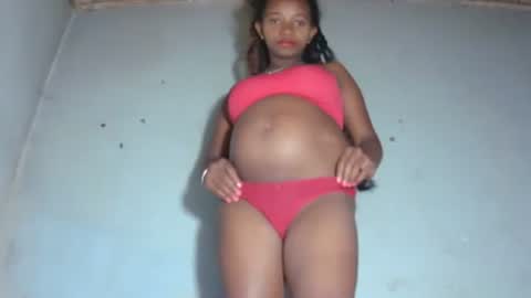 malinah01 online show from 10.21.25