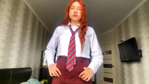 Snapshot of malindagriffo chatting on 10.24.25 Isabella online show from 10.24.25
