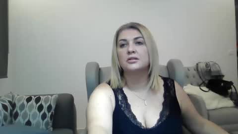 malorine online show from 11.24.25
