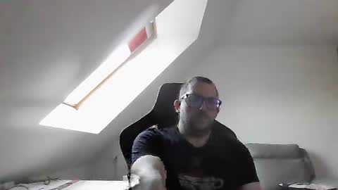 breton online show from 10.12.25