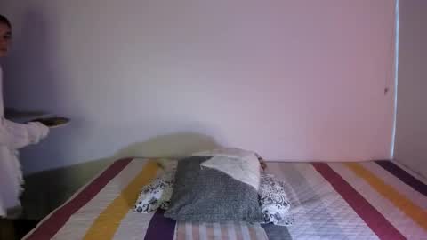 instagram  nueela   online show from 11.29.25