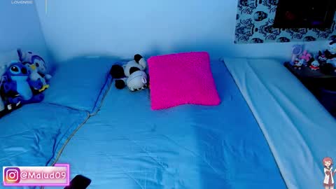 Snapshot of malud_09 chatting on 10.01.25 online show from 10.01.25