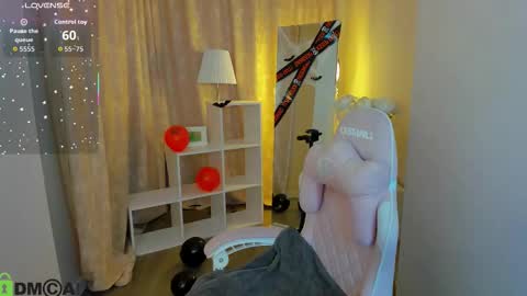 malvinadream online show from 10.30.25