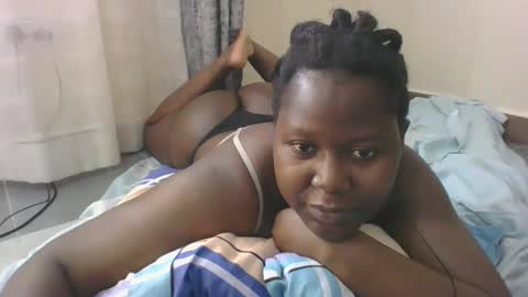 mamasita2023 online show from 01.25.25