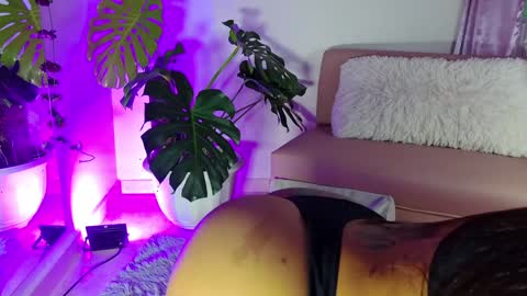 mandy_l33_ online show from 12.24.24
