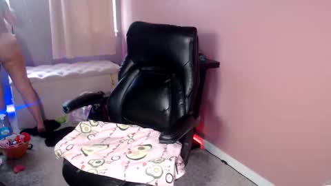 MandyBabyXXX online show from 04.13.26