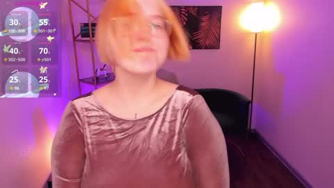 manic_pixie_ online show from 04.09.26