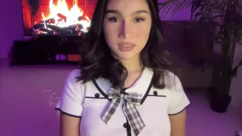 Snapshot of manika21 chatting on 01.06.25 monika online show from 01.06.25