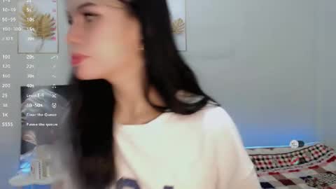 Snapshot of manilynforyou chatting on 10.13.25 manilynforyou online show from 10.13.25