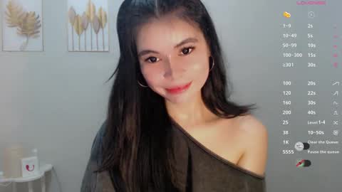 Snapshot of manilynforyou chatting on 10.21.25 manilynforyou online show from 10.21.25