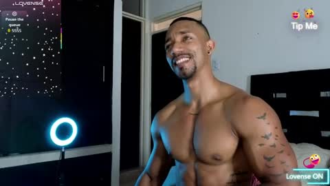 Manolo Hot 1 online show from 05.12.26