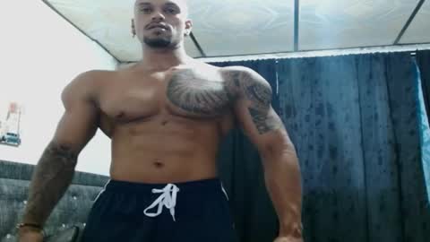 Snapshot of manolofitt chatting on 01.02.25 Manolo online show from 01.02.25