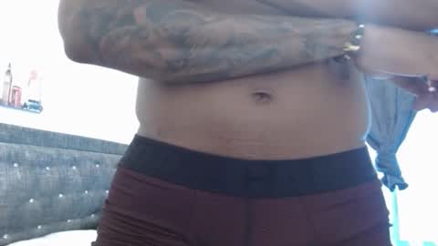 Snapshot of manolofitt chatting on 01.04.25 Manolo online show from 01.04.25