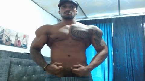 Snapshot of manolofitt chatting on 01.17.25 Manolo online show from 01.17.25