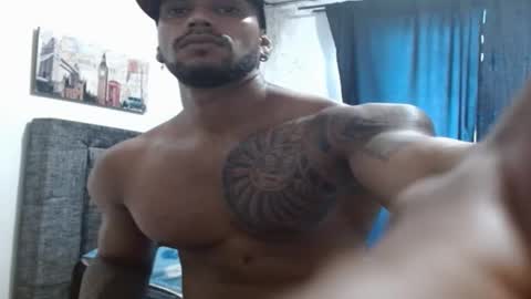 Snapshot of manolofitt chatting on 01.20.25 Manolo online show from 01.20.25