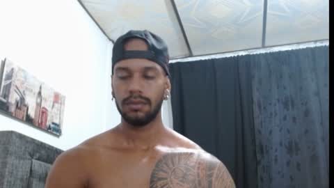 Snapshot of manolofitt chatting on 01.28.25 Manolo online show from 01.28.25