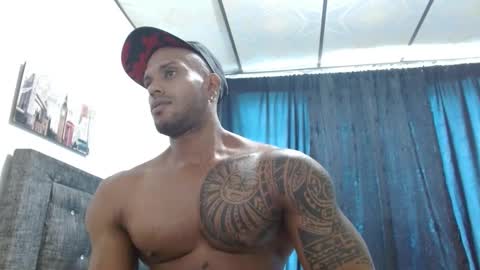 Snapshot of manolofitt chatting on 02.08.25 Manolo online show from 02.08.25