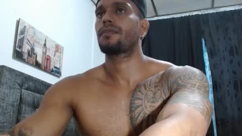 Snapshot of manolofitt chatting on 02.27.25 Manolo online show from 02.27.25