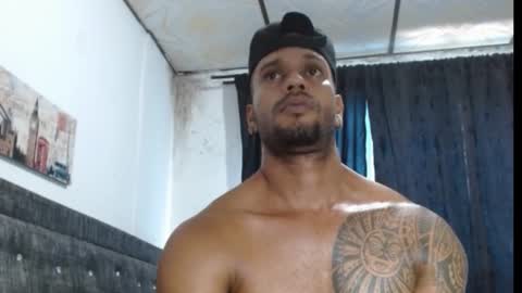 Snapshot of manolofitt chatting on 02.27.25 Manolo online show from 02.27.25