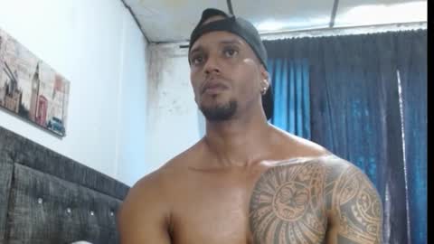 Snapshot of manolofitt chatting on 03.02.25 Manolo online show from 03.02.25