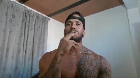 Snapshot of manolofitt chatting on 09.09.25 Manolo online show from 09.09.25