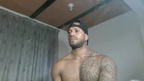 Snapshot of manolofitt chatting on 09.18.25 Manolo online show from 09.18.25