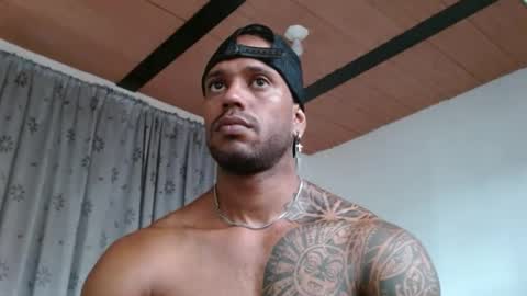 Snapshot of manolofitt chatting on 09.24.25 Manolo online show from 09.24.25