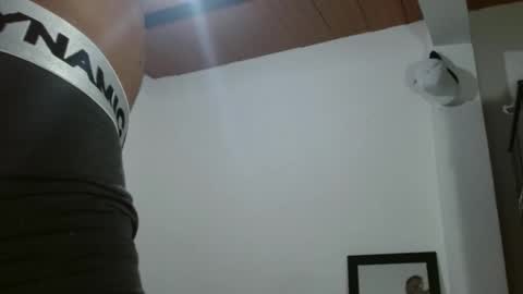 Snapshot of manolofitt chatting on 10.02.25 Manolo online show from 10.02.25