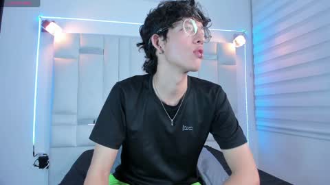 Manuel online show from 12.20.24