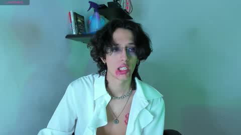 Manuel online show from 10.31.25