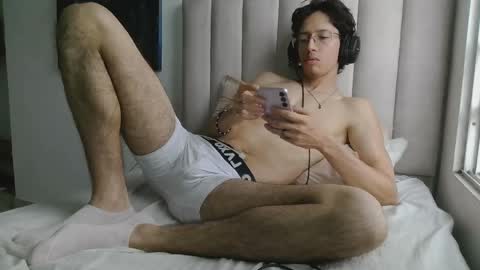 Manuel online show from 04.19.26