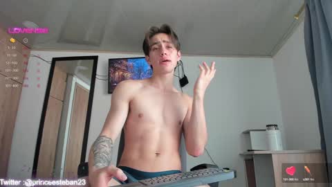 Snapshot of manucute_23_ chatting on 12.04.24 manucute 23 online show from 12.04.24