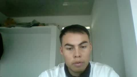 Snapshot of manuel9810 chatting on 02.19.25 manuel9810 online show from 02.19.25