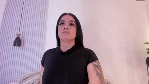 manuela_montes_ online show from 04.29.26
