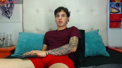 Manuel online show from 03.25.26