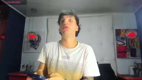 Manuel online show from 04.14.26