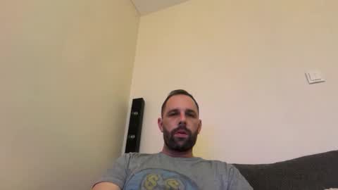 Snapshot of manynaaamess chatting on 10.27.25 manynaaamess online show from 10.27.25