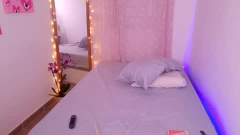     online show from 12.01.25