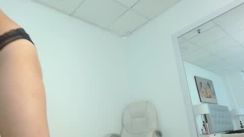 Snapshot of mar_gh chatting on 12.21.24   online show from 12.21.24