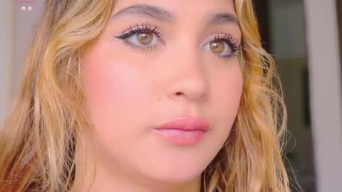 Mara Independent Model online show from 05.30.26