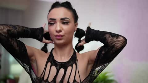  Mara  online show from 01.05.25