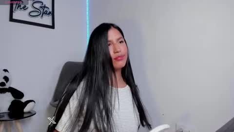 Snapshot of maragirl chatting on 12.04.24 Mara online show from 12.04.24