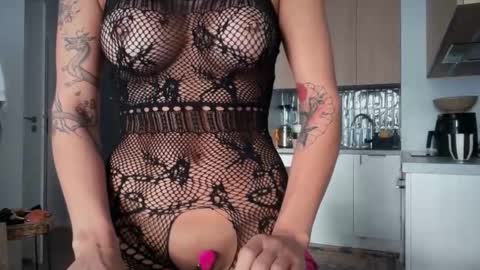 Marakuia online show from 11.19.25