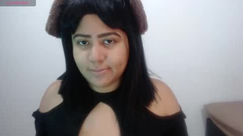 Mara Silk online show from 09.17.25